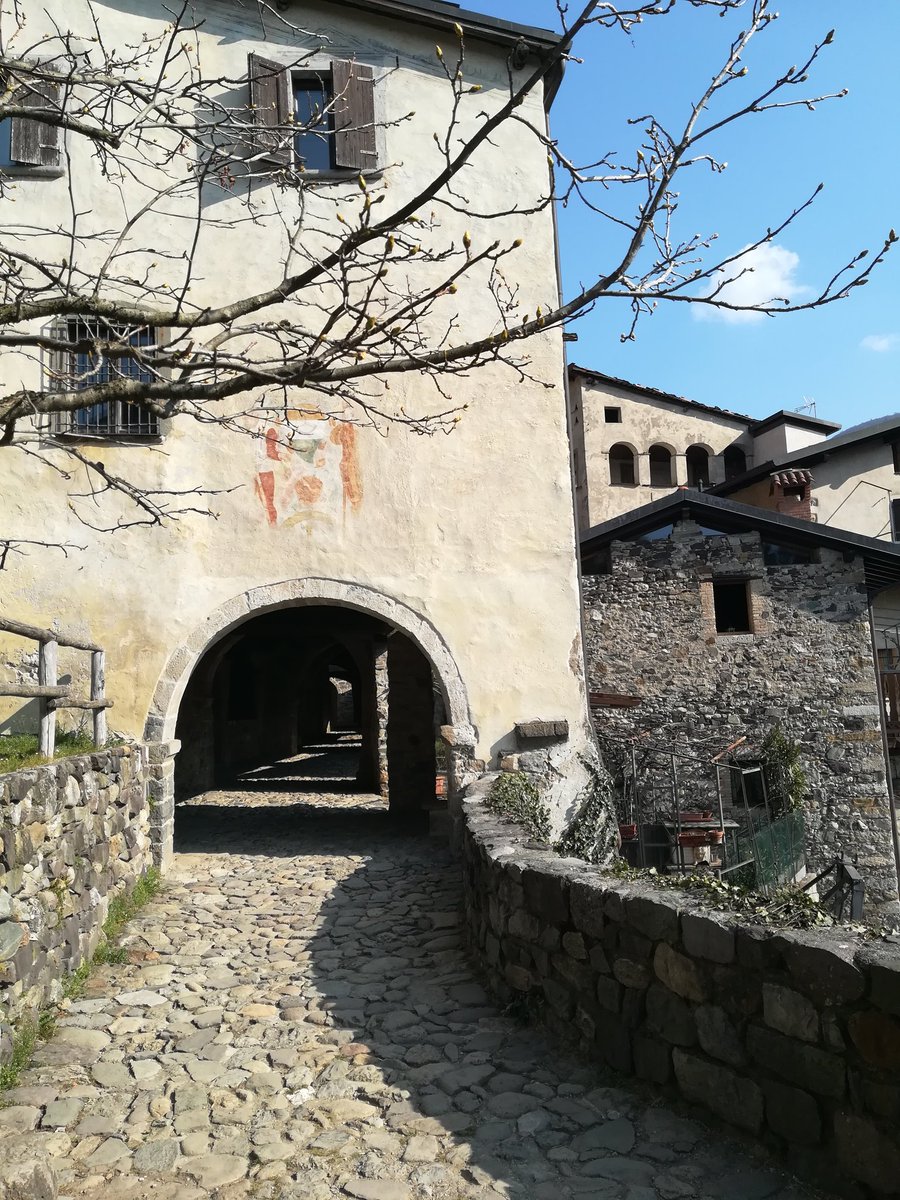 MuseoDeiTasso's tweet photo. Benvenuta primavera 🌼
#cornellodeitasso #museodeitasso #visitbergamo #inlombardia https://t.co/Cf4I0qha6I