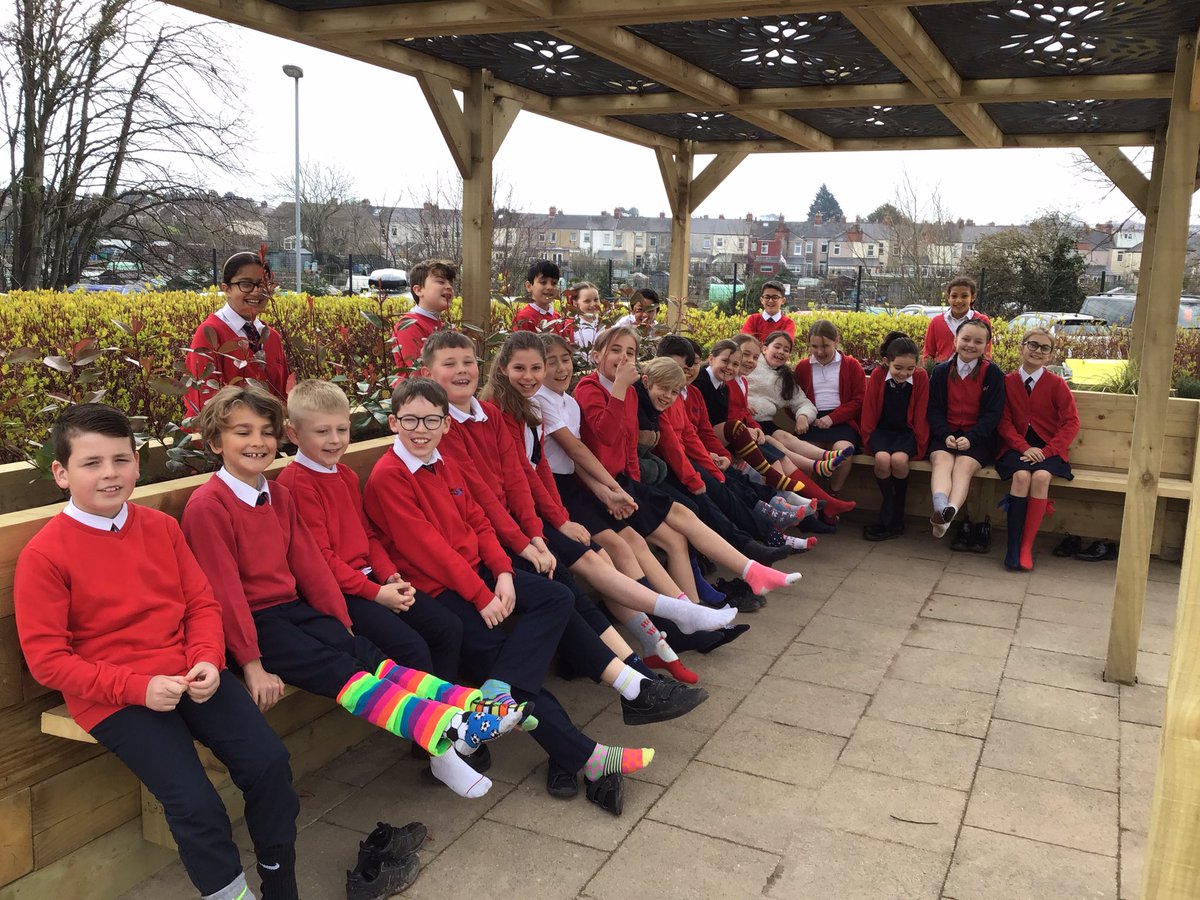 Year5GUPS tweet media