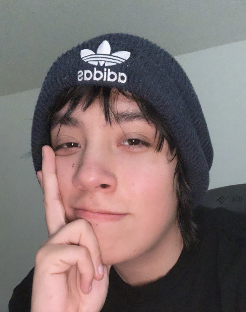 Julygodd's tweet image. Omg he’s so endearing