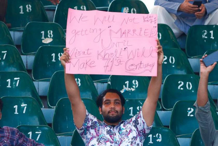 BluntIndianGal's tweet photo. Craze of Virat Kohli in ongoing Pak vs Aus match in Pakistan 🐐 https://t.co/f2KWGEehz2