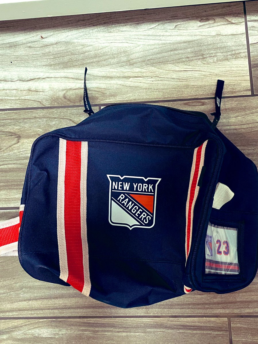 NYRANGERS_87's tweet photo. TRADE DEADLINE GIVEAWAY!! Adam Fox 🦊 Team Issued Tape Bag..Follow, Like &amp; Retweet to be considered. Winner announced Wednesday. #NYR #NHL #MLB #Yankees #Mets #NewYorkForever #NBA #HockeyTwitter #MarchMadness https://t.co/KwJVooVSXs