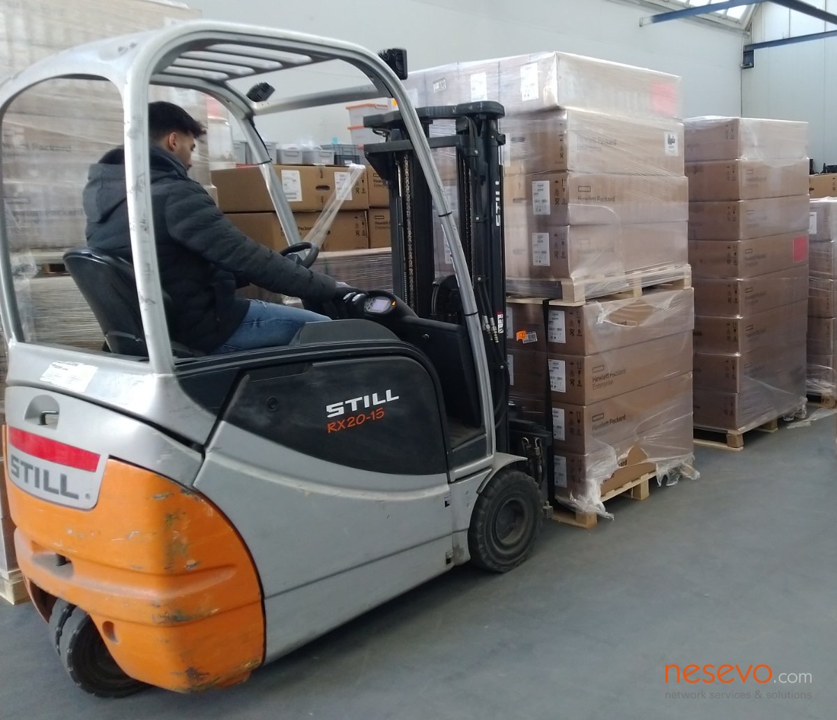 nesevo_com's tweet image. Delivery from @HPE... some servers to take care of now: testing and racking, followed by fully integrated rack delivery. For more information: nesevo.com

#wastemanagement #burnintesting #rackandstack
#fullyintegratedracks #racking #rackingsystems