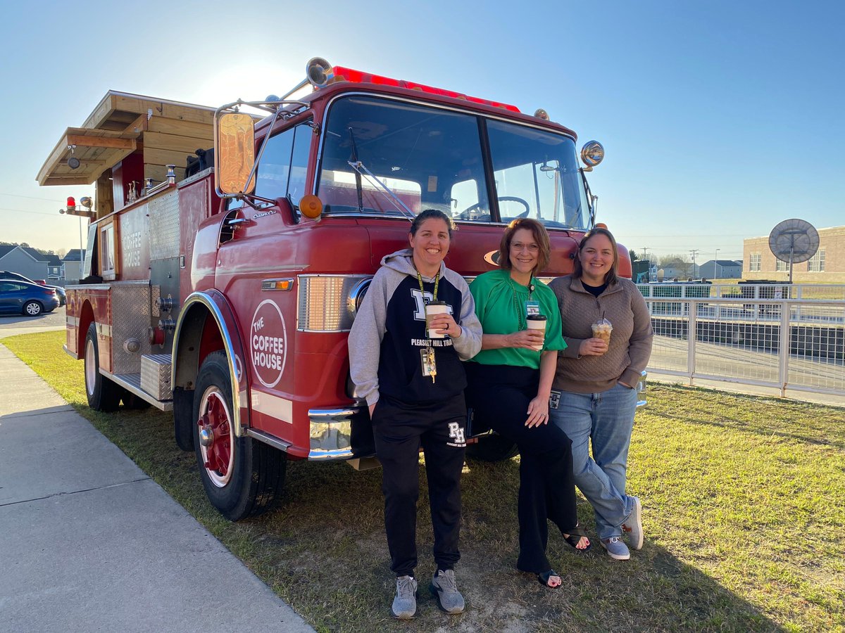 PHMSCougars's tweet photo. Thank you to The Coffee House Truck for serving PHMS Cougars faculty and staff this morning! We appreciate Mt. Horeb Church for sponsoring their visit! βοΈπ§
#GoCougars #PHcougarPRIDE ππ https://t.co/5jU1HzmoSE