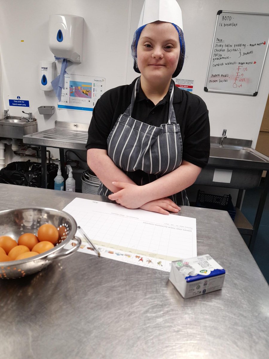 Students from Aurora Foxes tweet media