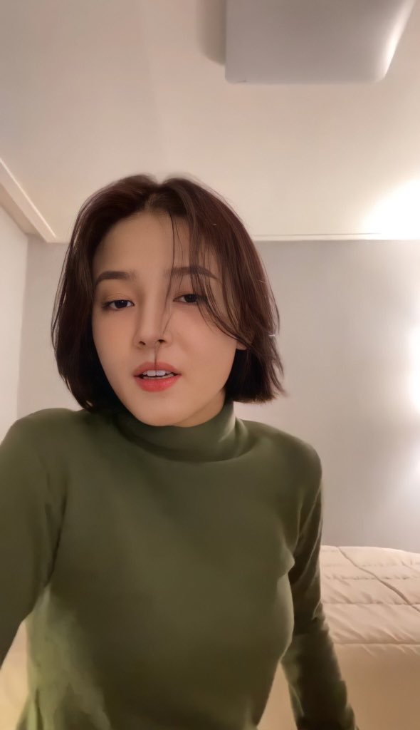 NJMBlueBunny's tweet photo. Nancy don't make my heart flutter like that😳

@.MomolandMerry8
@MMLD_Official #MOMOLAND
#모모랜드 #NANCY #낸시 #그루🐰 https://t.co/WyIah9GiEU