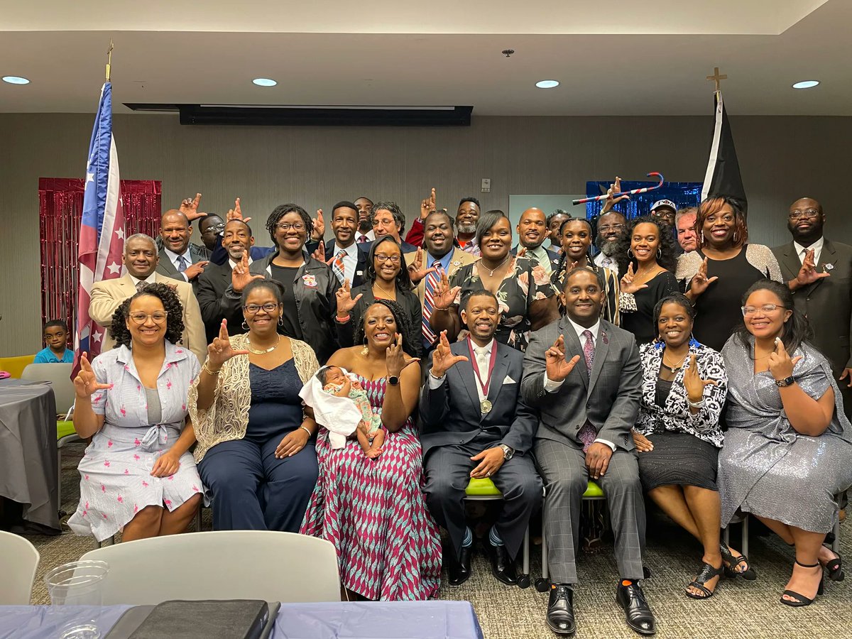 GPHID1988's tweet photo. About this past weekend… Happy Visionaries’ Day G-Phi-D!!! #GPhiD #Brotherhood #StayFED https://t.co/bcxzwxSukJ