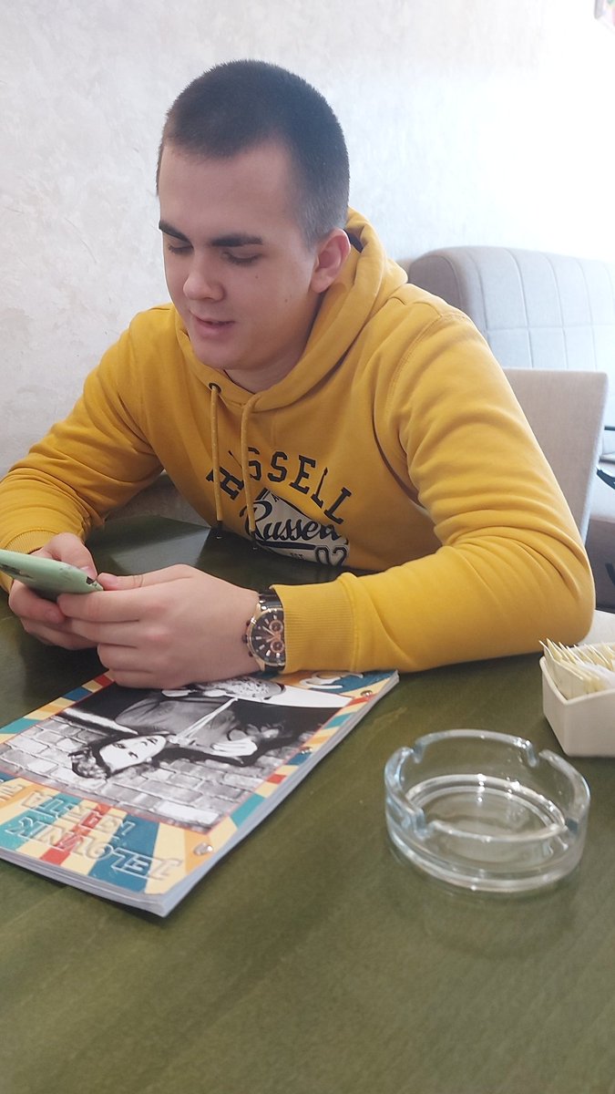 TasaSef's tweet photo. Onaj osecaj kad zavrsis pismeni a nisi ga ni poceo https://t.co/AusFv09F6H