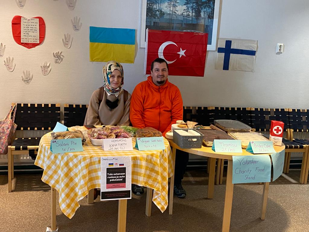 skysuomi's tweet photo. SKY volunteers continue their activities for victims of war in Ukraine and Rusia.
#volunteer #Ukraine️ #redcros #punainenristi #SKY #NoWar #auta #help #rusia #venejä https://t.co/x7hDFYRXxW