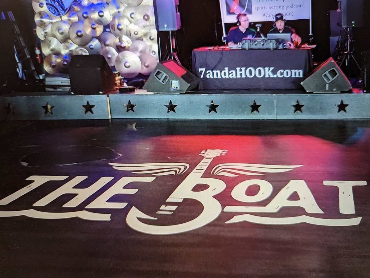 7andaHook's tweet photo. Big thanks to The Boat (https://t.co/KGAuhyuUct) located at 294 Tyngsboro Rd in Dracut, MA for having #7andaHOOK crew broadcast on Sunday. #sportswageringtalk #sportsgambling #travelingcircus #MarchMadness https://t.co/7MW0f2eYEG