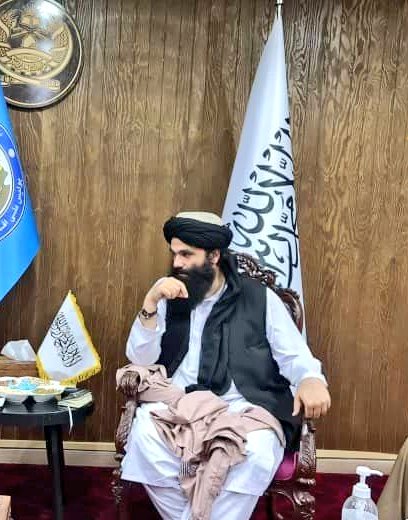 SAARNews1's tweet photo. خلیفه صاحب ته 
زړونه ورکړی ❤❤❤ https://t.co/pklPGhgeod