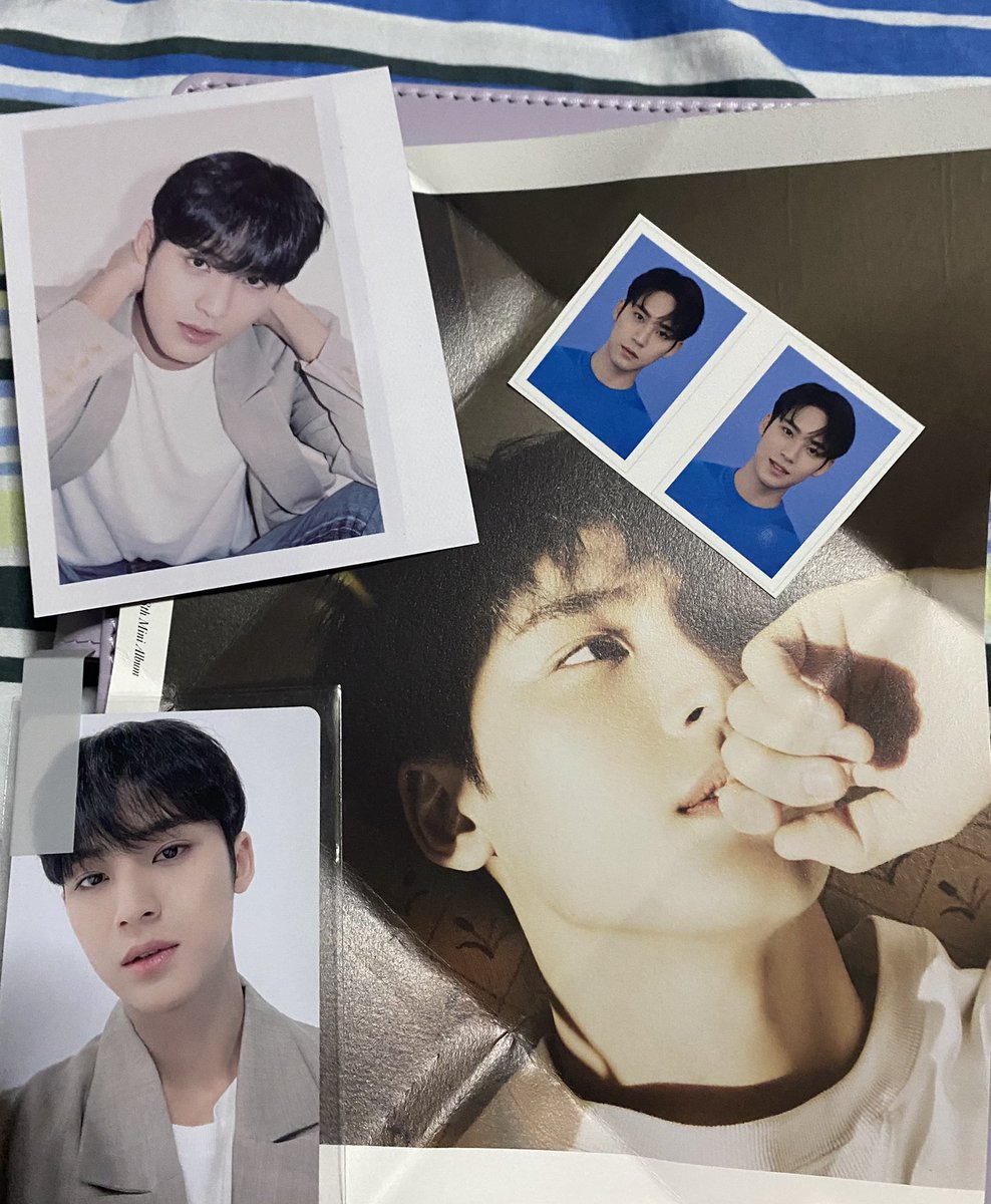 KayMingyuLang's tweet photo. [💌] HAPPY MAIL!

May umuwing mga pogi!!!! 🥳😍
Thank you so much, @min9yu_kart hindi ko na TOTGAng malala ang SG2022 Mingyu set. 😩Thank you also for packaging it well and for the cute freebies. 🥺 
‘Til our next budol! 🤍

#deservedability https://t.co/QTwGkRgNEB