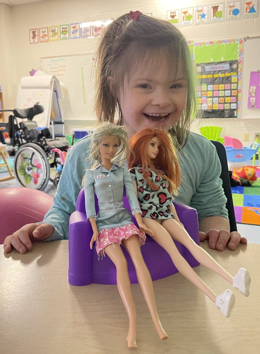 jedwardsAC's tweet photo. Happy World Down Syndrome Day to 3 of my friends!!! They’re down right amazing and unique! I’m extremely blessed to get to teach and love them! I’ve learned so much from and with them this year and there is never a dull moment in our classroom! 💙💛@rhandrewselem https://t.co/nhA5TBXEf9
