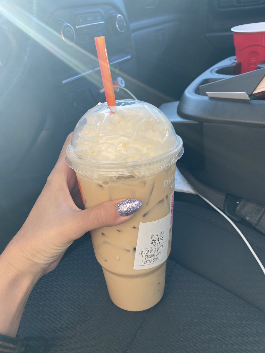 solqueen94's tweet photo. @dunkindonuts went to Dunkin’ today and ordered my usual “caramel craze iced latte” ya basic af but Idgaf. The lady got mad at me when i said “can i have whipped topping” like maam LOOK AT HOW ITS ADVERTISED. https://t.co/Xy2lj2beFj