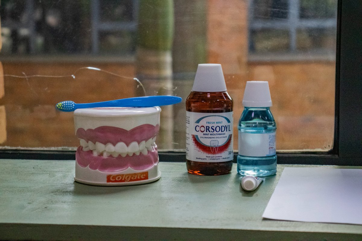 kisu_ug's tweet photo. Today, one of our very own #KISUparents who also works as a professional dentist, volunteered to come and teach our key stage 1 students all about dental hygiene. #LifeAtKISU https://t.co/cpYy3GO1Zz