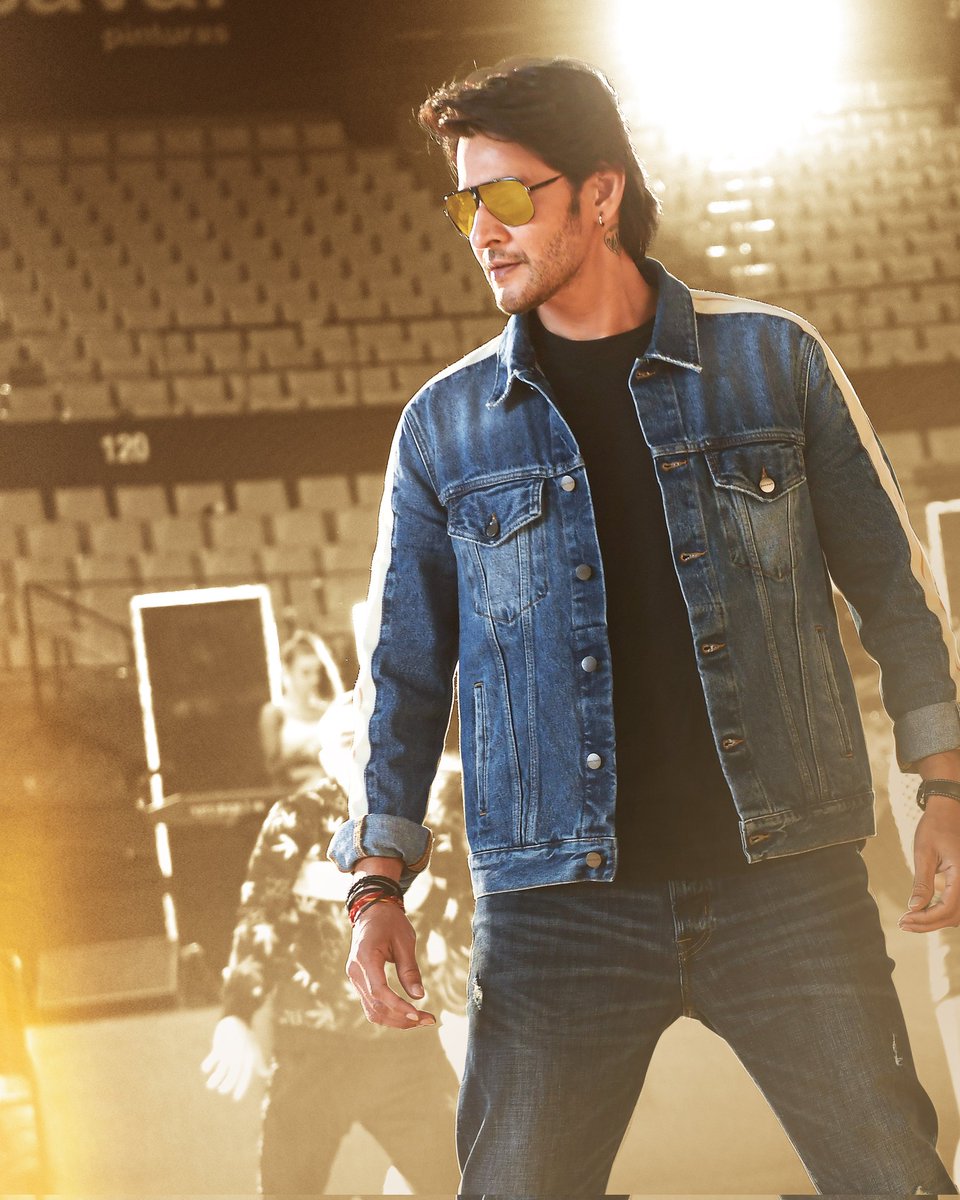IndianBoxfice's tweet photo. Who Has More Fan Base In Tollywood ?

Retweet ~ #MaheshBabu 
 Like ~ #AlluArjun https://t.co/ASLkfcSECx