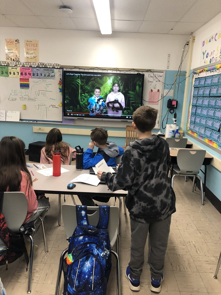 Bayview’s school wide read aloud starts tonight! Check the Bayview website for details 📖 <a href="/BayviewParents/">Bayview Parents</a> <a href="/BayviewESchool/">Bayview Elementary</a>  #bayviewreadstogether #theoneandonlyivan