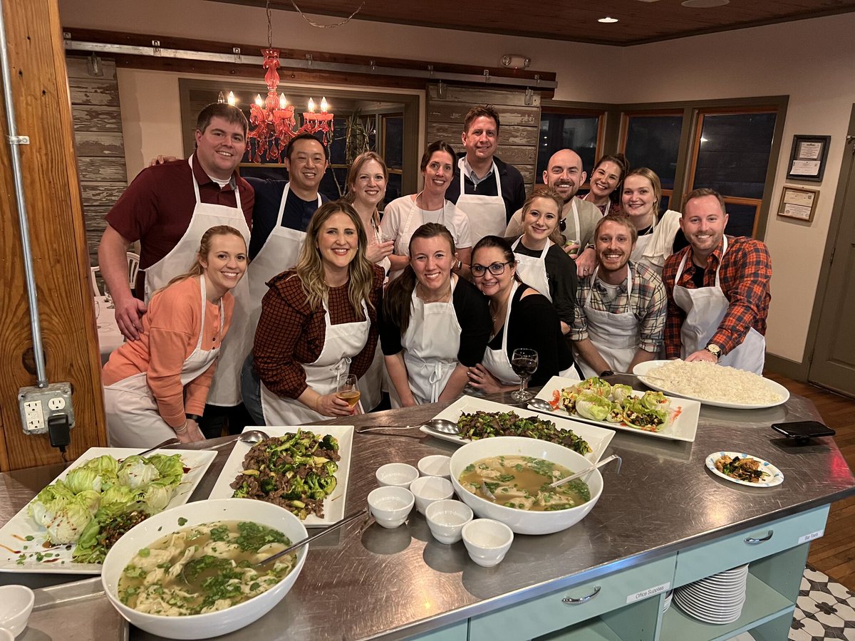 SoftwareOne_NA's tweet photo. The only thing this marketing team wants to advertise today is how much fun they had bonding as a team last week!
#SWOmies #Offsite #TeamBonding #AustinTX https://t.co/O5LtflJdF3