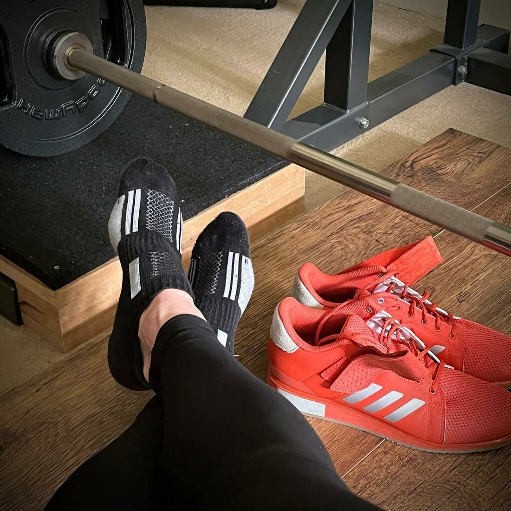 ilcoaching's tweet photo. It’s been a while since I’ve heard any moaning about ankle socks, so here’s a little picture to get some of you going… Doesn’t matter what you train in. Just train!
- -
#taketheinsideline #ilcoaching #cycling #britishcycling #trackcycling #roadcycl… https://t.co/t1yzCWGbtG https://t.co/SBprq2oj8m
