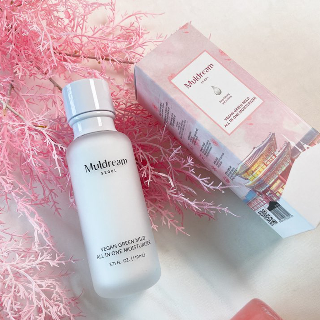 Liefessentials's tweet image. The perfect addition to your skincare routine to hydrate your skin back to its youthfulness. ✨

#lovelief #veganbeauty #veganskincare #veganwomen #organicskincare #clearskin #crueltyfree