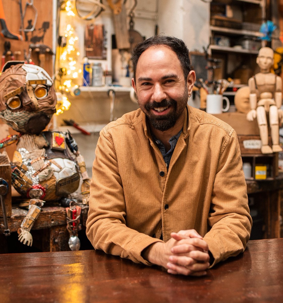 QESTcraft's tweet photo. Happy World Puppetry Day, and a big shout out to our scholar puppet makers, @oliverhymans and @ana_mator! 🎉 https://t.co/w4TEDmQ6mL