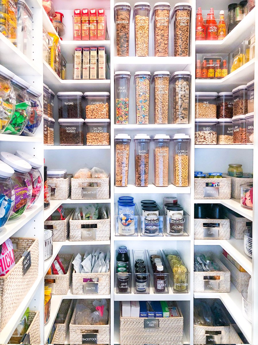 royal_t_online's tweet photo. Saw Khloe's pantry and loved it?

Here's a thread of things you need to easily achieve a well organised pantry like that

Please retweet. https://t.co/q6hunJqPt8