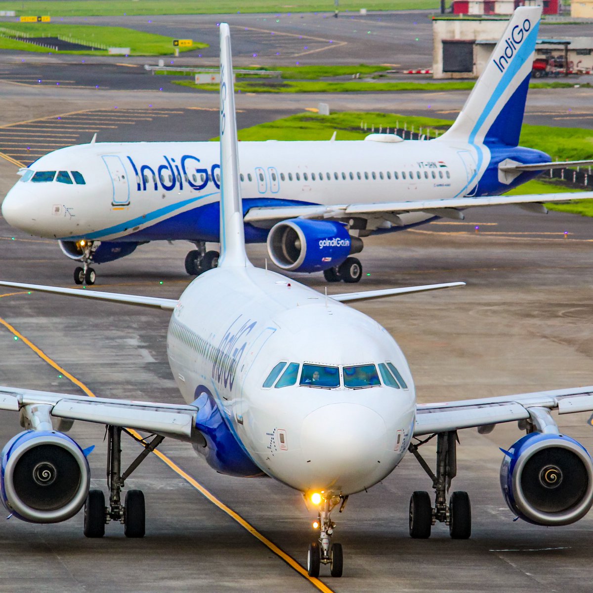 IndiGo6E's tweet photo. Chal Mere Bhai 🤓

#LetsIndiGo #Aviation #Avgeek #Monday #photo https://t.co/DyqFmTn6LM