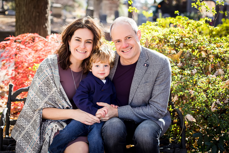 Oakland Cemetery is a beautiful landmark in Atlanta. If you haven't been there, it's full of interesting history. There are ghost tours around Halloween, Scavenger Hunts, and there's even a ClueTown book to discover

janethowardstudio.com/2022/03/21/fam…