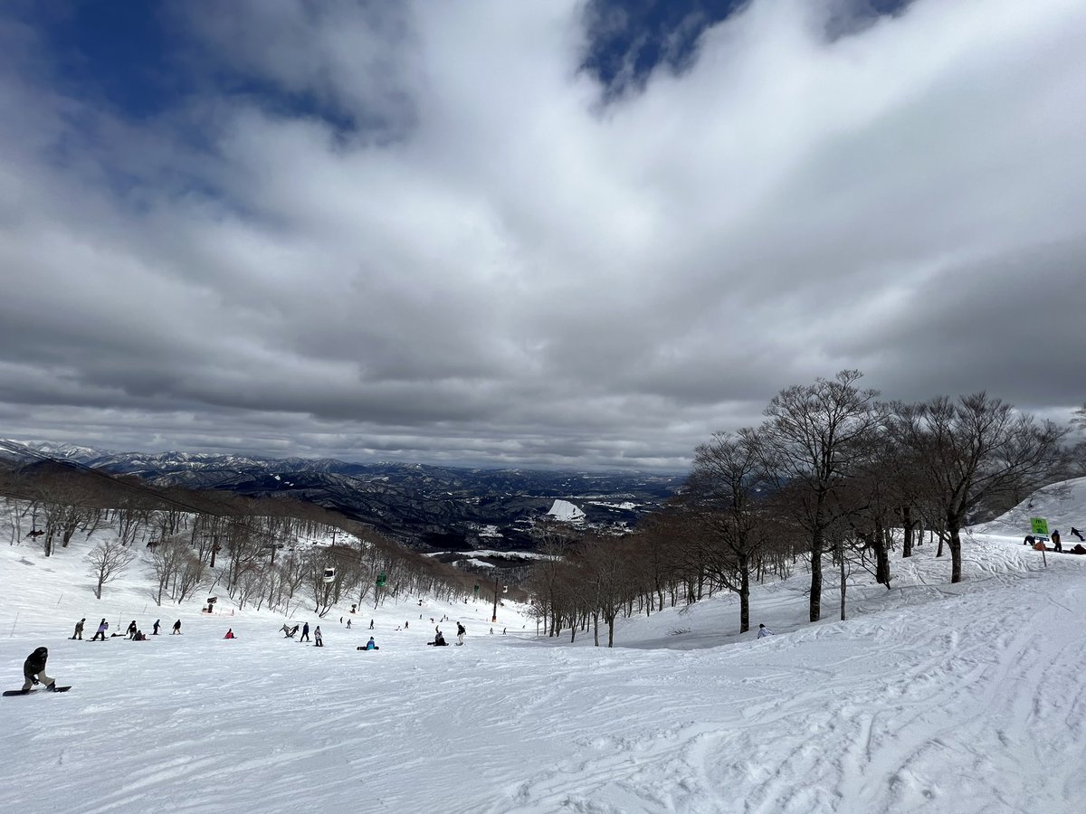 cbtorvf's tweet photo. 今年は沢山スノボに行った
ジムニーありがとう https://t.co/xttRvggJL3