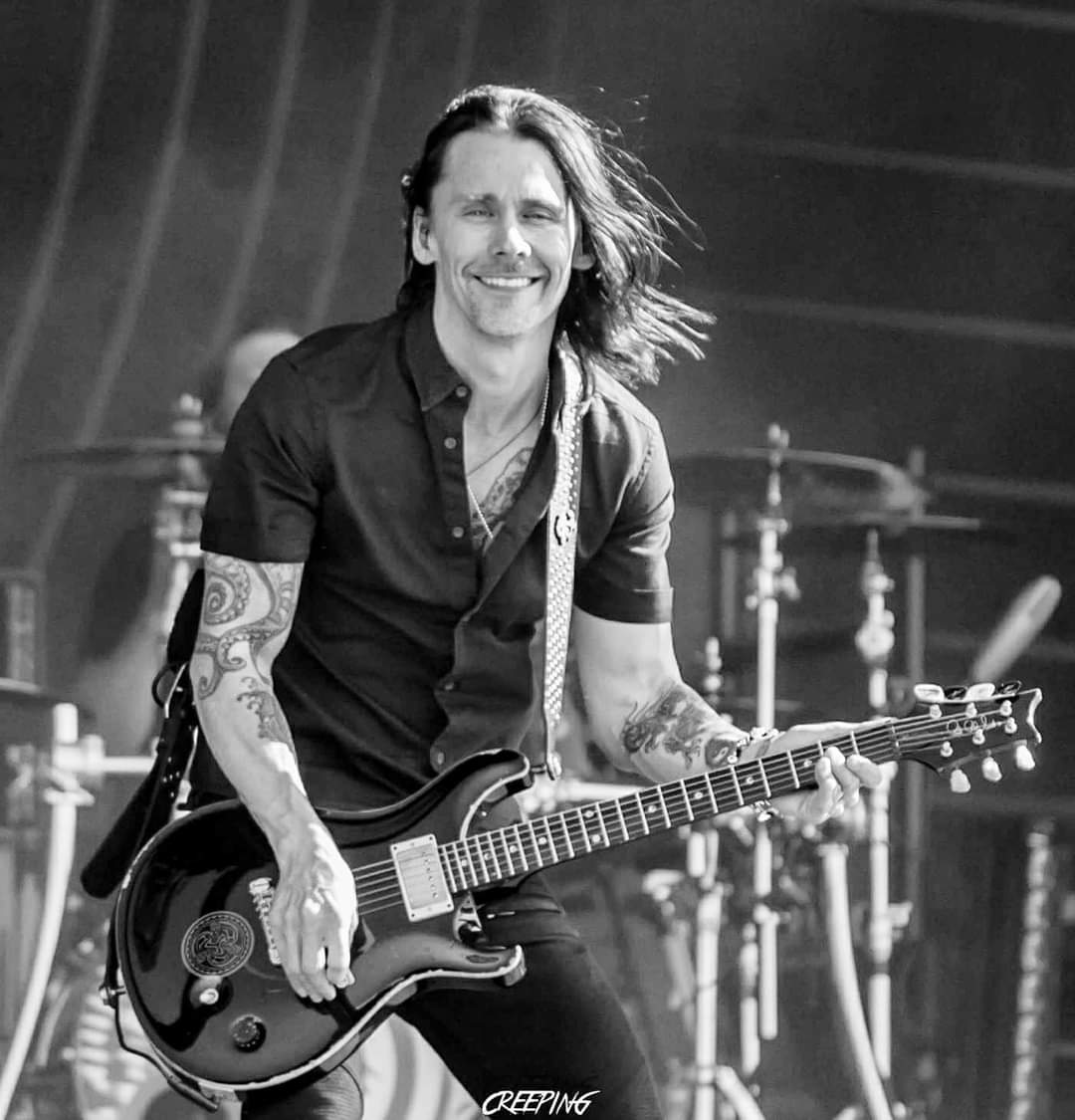 MKennedyBelgium's tweet photo. Good afternoon 🌞 Smile it's a new week ! 😉
Take care 💕
© Dans l'œil de Creeping
#MylesKennedy #AlterBridge
#Hellfest2017 https://t.co/ZHyPdd1rXr