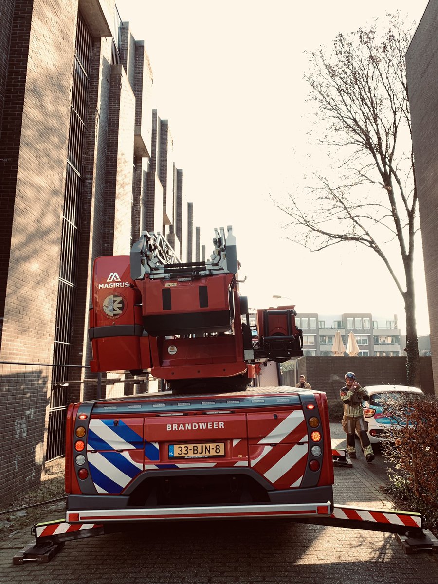 Alle vijf de kandidaten van de kazernes #Enschede en #Almelo zijn vandaag geslaagd voor hun examen redvoertuig. Weer een aantal vakbekwame collega’s erbij 🥳 #BrandweerTwente #BOGO