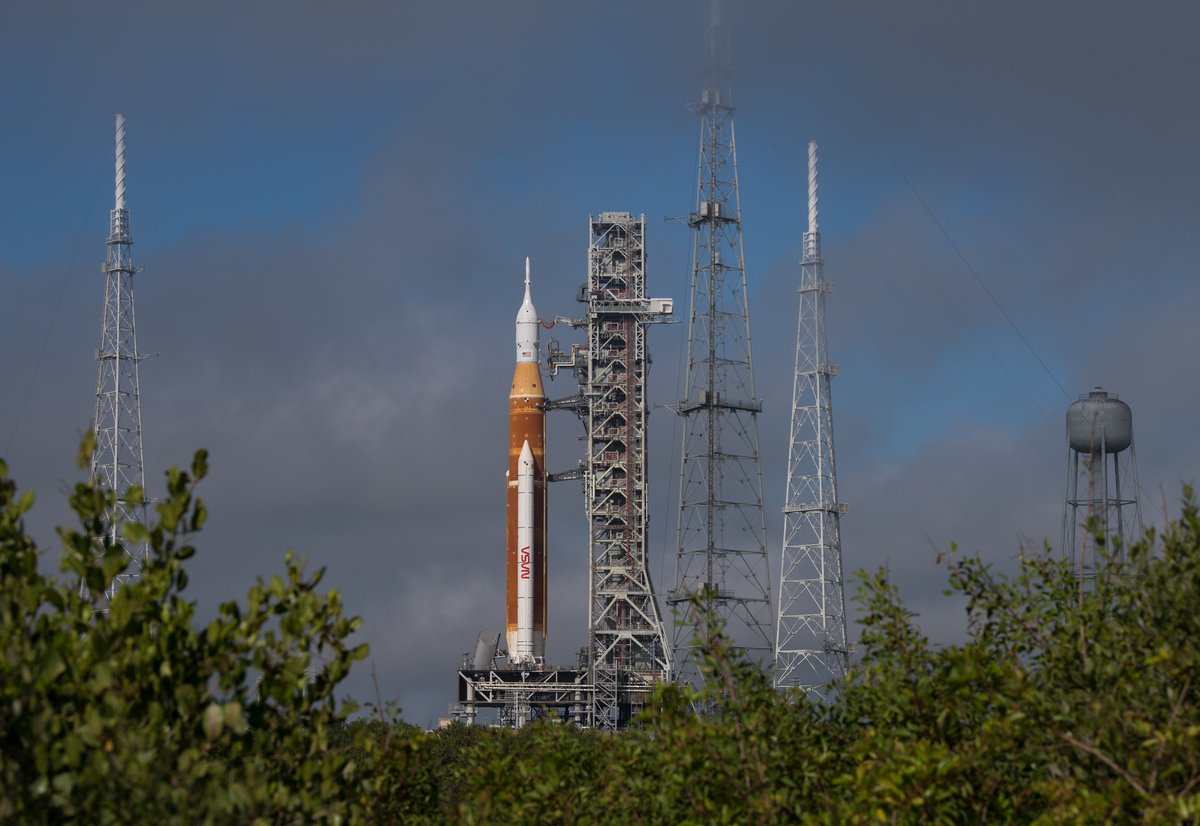 The journey to Launch Complex 39B 🚀🌙

Check out these photos taken by the @NASAHQPhoto team as the #Artemis I Moon rocket travels to the pad in preparation for its wet dress rehearsal test: bit.ly/3trrnYL