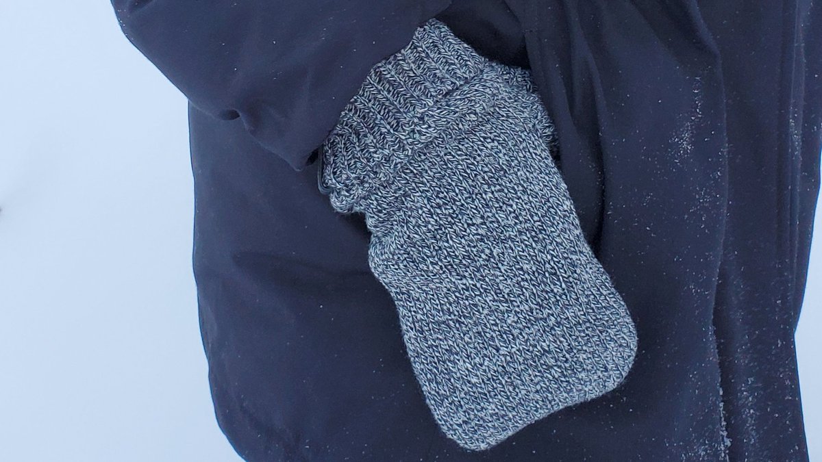 Spring is on the way! But the FOKP online store is open all year round. Don’t forget to sh0p our FOKP Canadiana Mitten by Kootenay for next winter, made by a Canadian and women owned business! Check out the other Friends apparel available for shipping or in-park pick up.