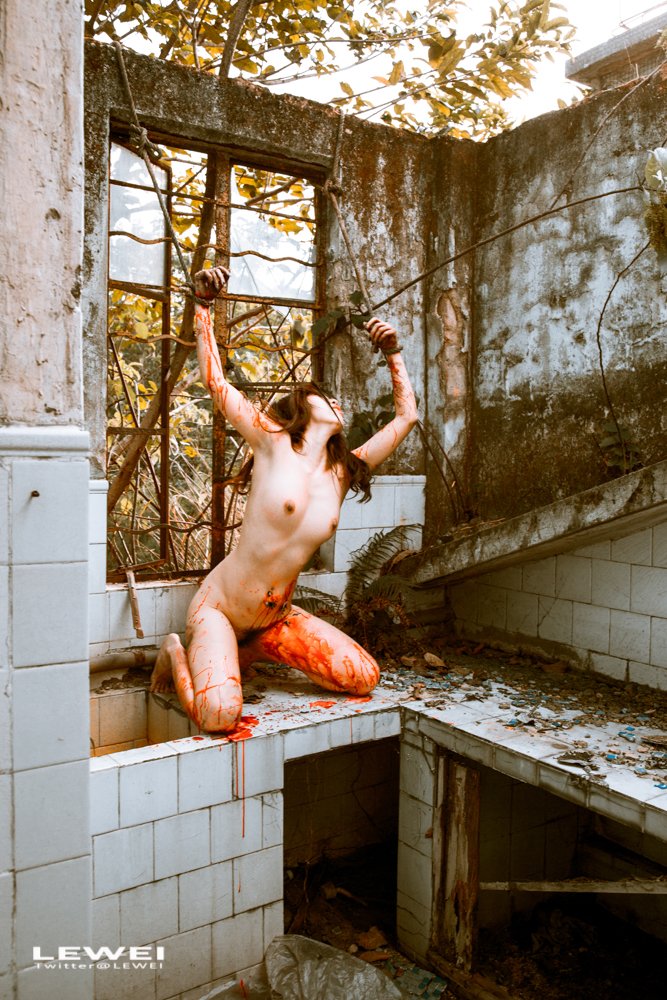 Dark Bloody~
#LEWEI #Bondage #广州约拍 #捆绑 #废墟 #Darkarts #ChinaArt #ChinaBondage
各类主题创作拍摄欢迎私我约拍～
投稿：
@Fengsiyuan
@CikilikeA
@tbzt3623 https://t.co/l0suMsGshh