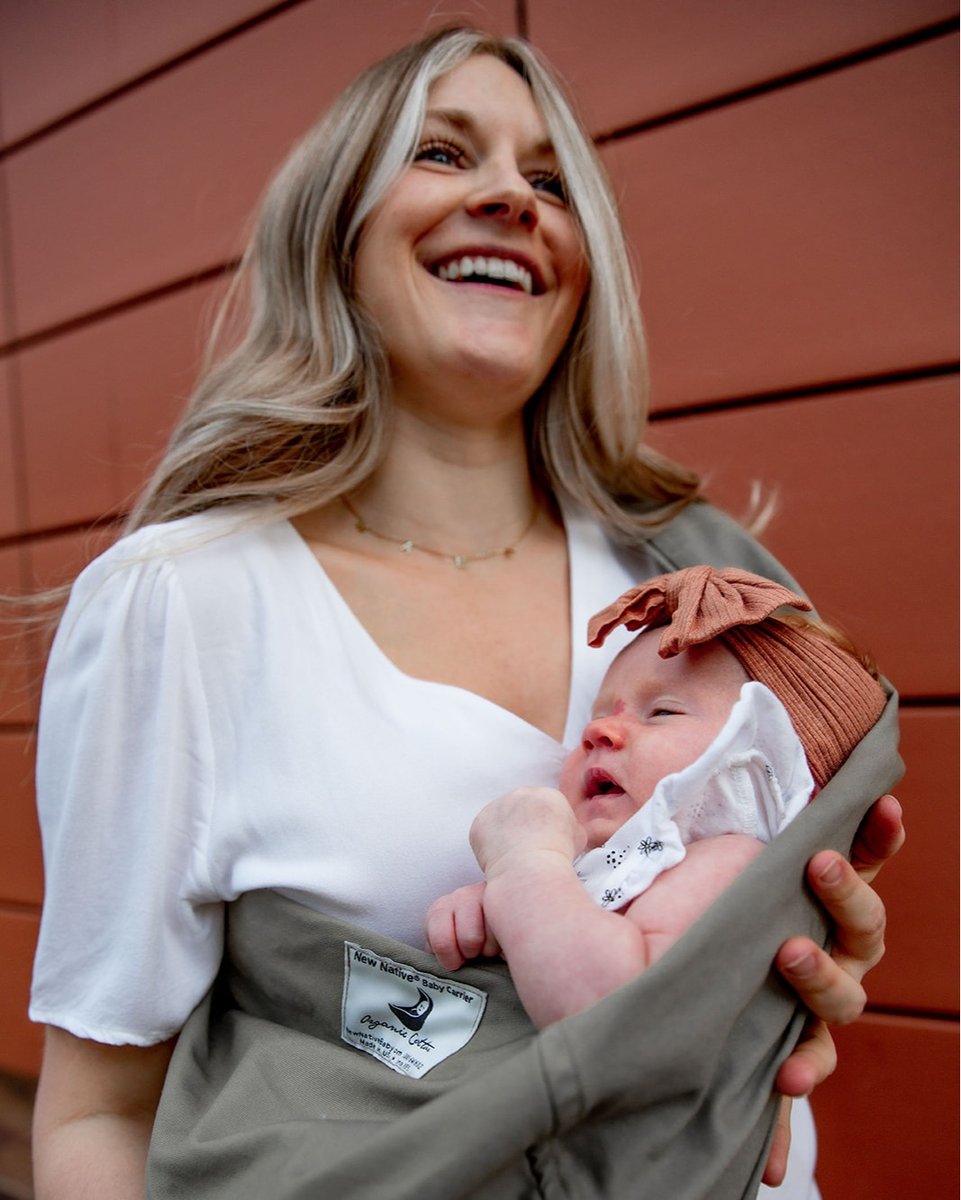 NewNativeBaby's tweet image. Can we be honest with you? 🤨 

Here's the truth: our carriers are made to fit YOU. They are 1 size fits you, not all and that's why it's important to get the exact size you need. 

Now the deeper truth... your little one might not fit right in the first time, but by the second