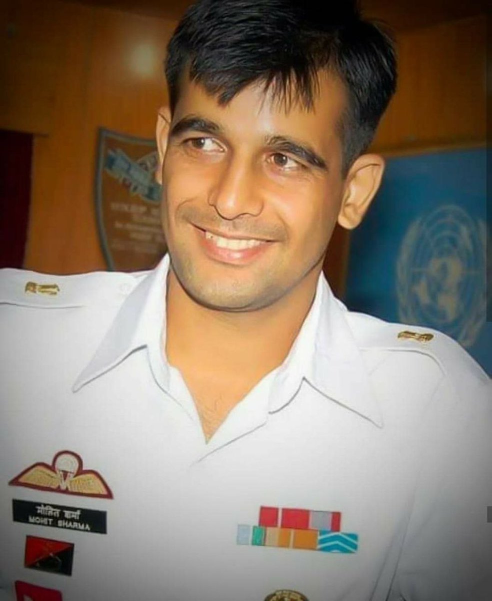 Warriorgirl910's tweet photo. Homage to
MAJOR MOHIT SHARMA AC (P),SM 1 PARA SF,on his 13th Anniversary.While fighting against terrorists at Hafruda forest of Kupwara he made ultimate sacrifice,to save our Nation.Our motherland is at short of words to describe his valour,grit,devotion&determination
#MajorMike https://t.co/zUgg4x2xPq