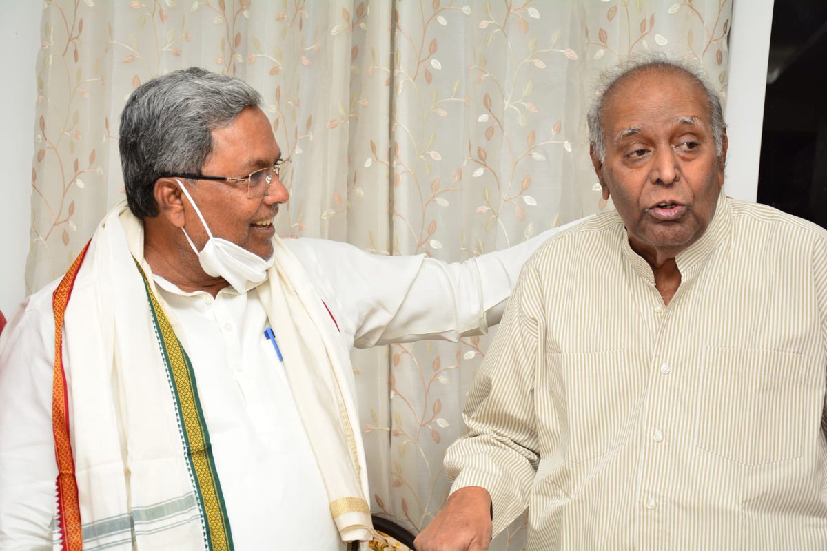 RaghuExMinister's tweet photo. Thankful to Karnataka Former CM &amp; Leader of opposition Shri Siddaramaiah ,Former Minister &amp; MLA Shri KJ George ,MLA Shri Byrathi S Suresh ,MLA K Shri Raghavendra Hitnal  and Former Chief Whip Shri Ashoke Pattan for Visiting my  Residence in Bengaluru https://t.co/Rbc2MElghL