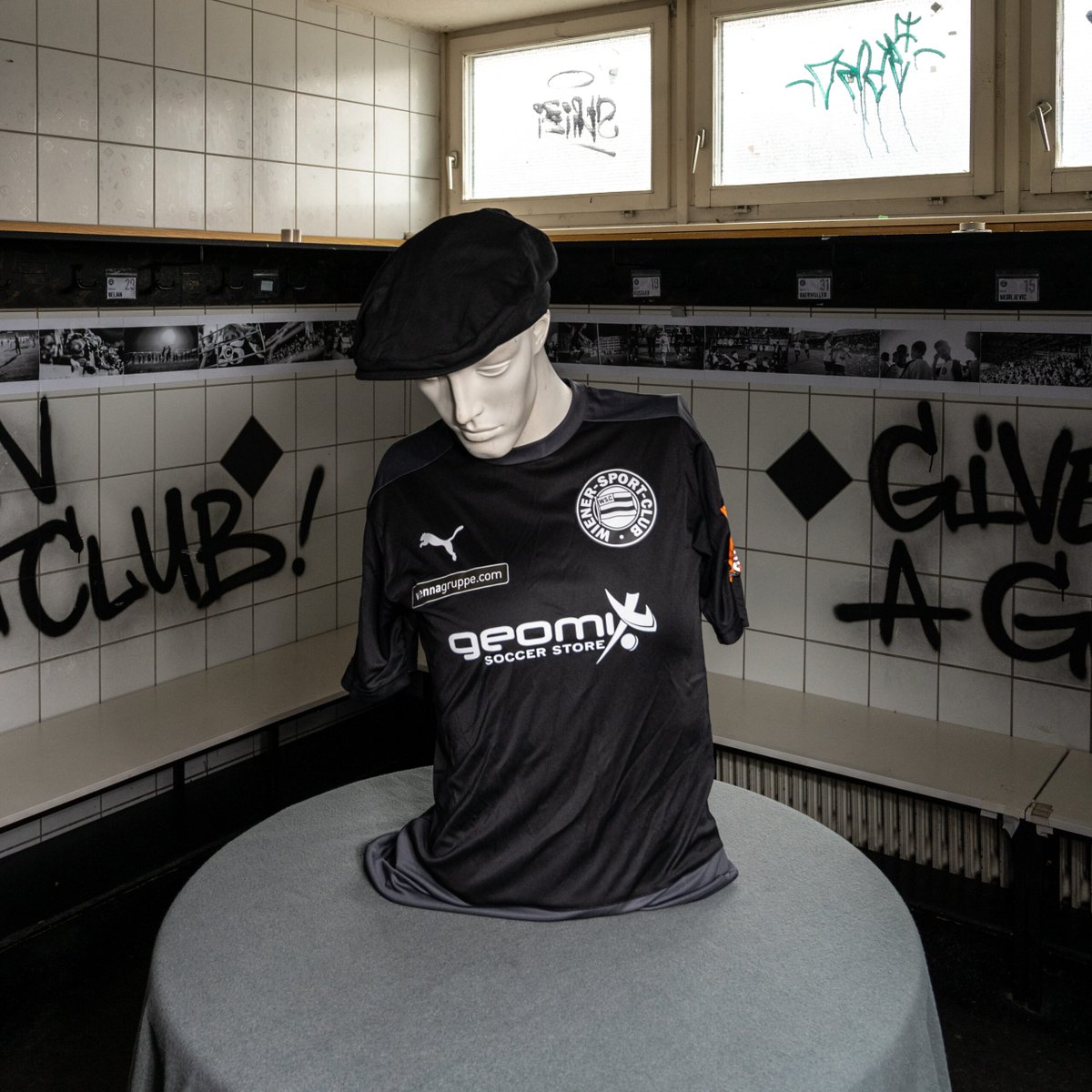 🖤🚨 GIVEAWAY 🚨🖤

Win a <a href="/WienerSportClub/">Wiener Sport-Club</a> shirt! We've teamed up with Vienna's cult club to giveaway their 2021/22 home kit to one lucky winner 🖤

To enter:
1) RT this post 
2) Follow both <a href="/OtherBundesliga/">The Other Bundesliga</a> &amp; <a href="/WienerSportClub/">Wiener Sport-Club</a> 

We'll announce the winner on 25th March. Good luck!