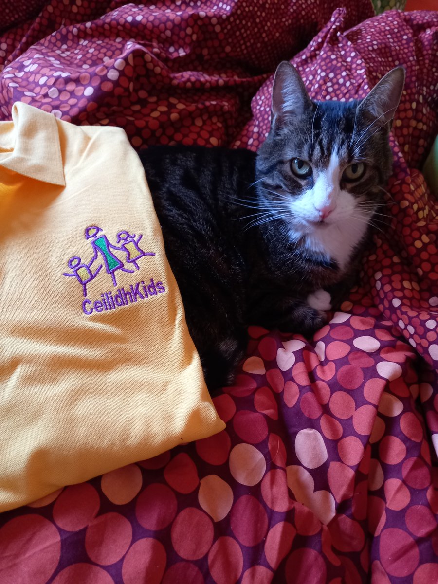 CeilidhKids's tweet photo. Just collected my new order of CK-branded clothing from @SuperlogoLtd - here modelled by Snufkin. So am all kitted out for the warmer weather in stuff that fits and hasn't gone into holes, split at the seams or frayed (that's just me, then)... https://t.co/SXauJXhJIS