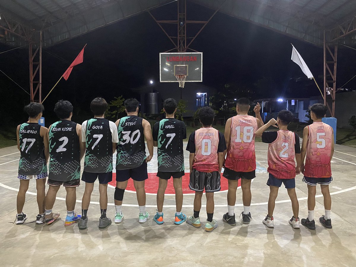 Steve7030's tweet photo. What a game for us team @youtopianft and our friend from
shamanzs team.

Nft World turns into real life
friendship🔥❤️

@Lok3yyyy @salupado @lamgoyaaaa
@hael

NFT X BASKETBALL EVENT🏀 
@fakeZ33 @AlphaPrinc3 @0xBoB_ @Turkisheth @NFTProsecutor https://t.co/7GVMzdYXqB