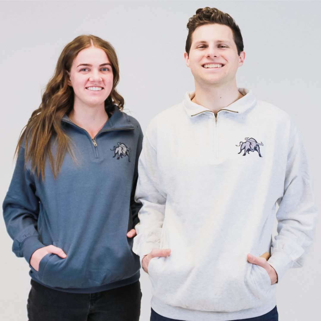$17.99 quarter zips? We'll take two!! 🙋
•
Shop in-store or online while supplies last: usucampusstore.com/c-398-weekly-d…