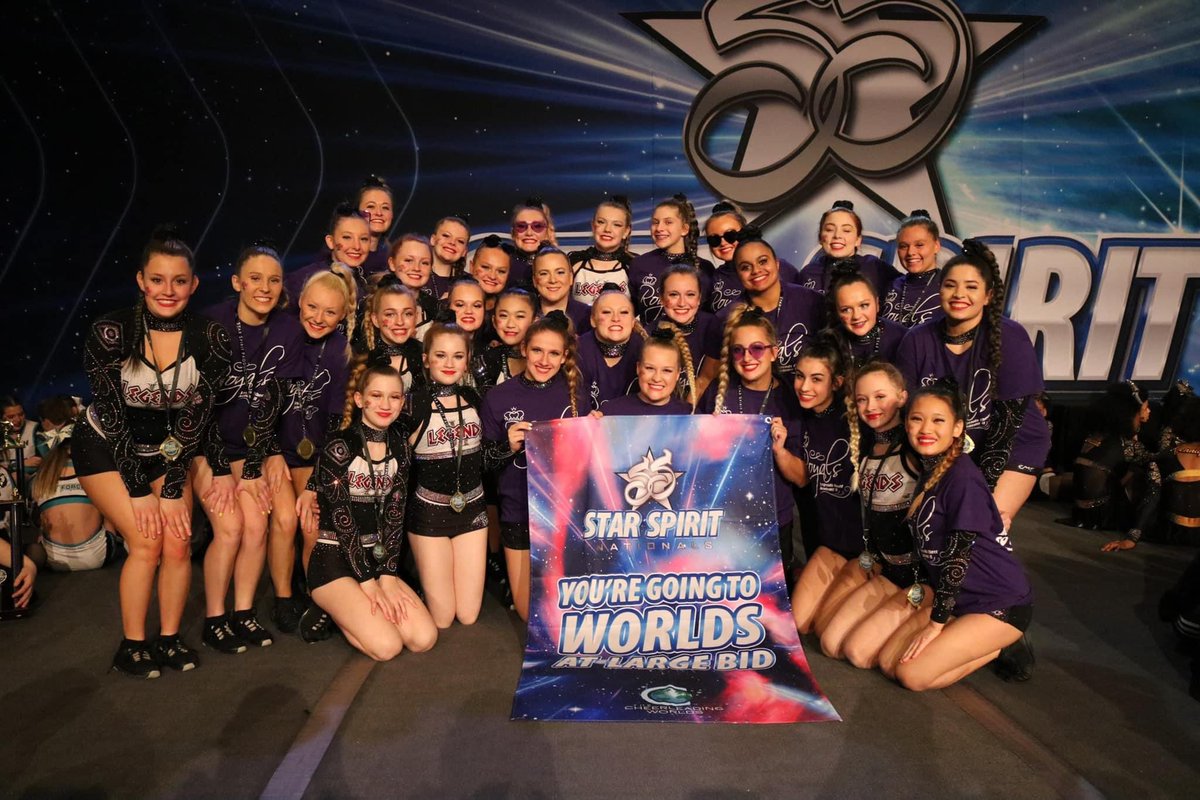 abbyeverling's tweet photo. 23 years later and I am finally going to WORLDS 🥺🌎💜 #Worlds2022 #LCA2 #Royals https://t.co/aYbLuL6Vx5