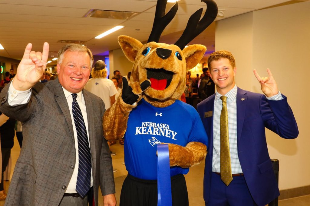 #ILoveNU because of the confidence that faculty and staff instills in their students to make a difference in the world 🤘🏼💙