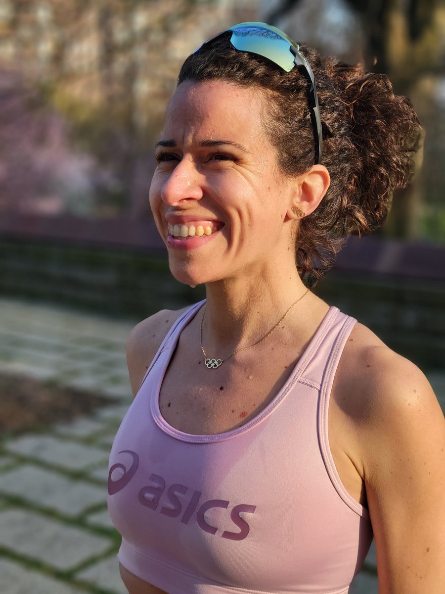 eleagiorgi's tweet photo. Nothing compares to the post-run feelings.
I feel powerful, I feel unstoppable, I feel happy 😊🌸
This is me. This is for me. 💪
Why do you run? 🏃♂️🏃♀️
#thissweatisforme 💦
#liveuplifted 💜
#soundmindsoundbody 🌸
#mondaymotivation 💪 https://t.co/GclO21us2t