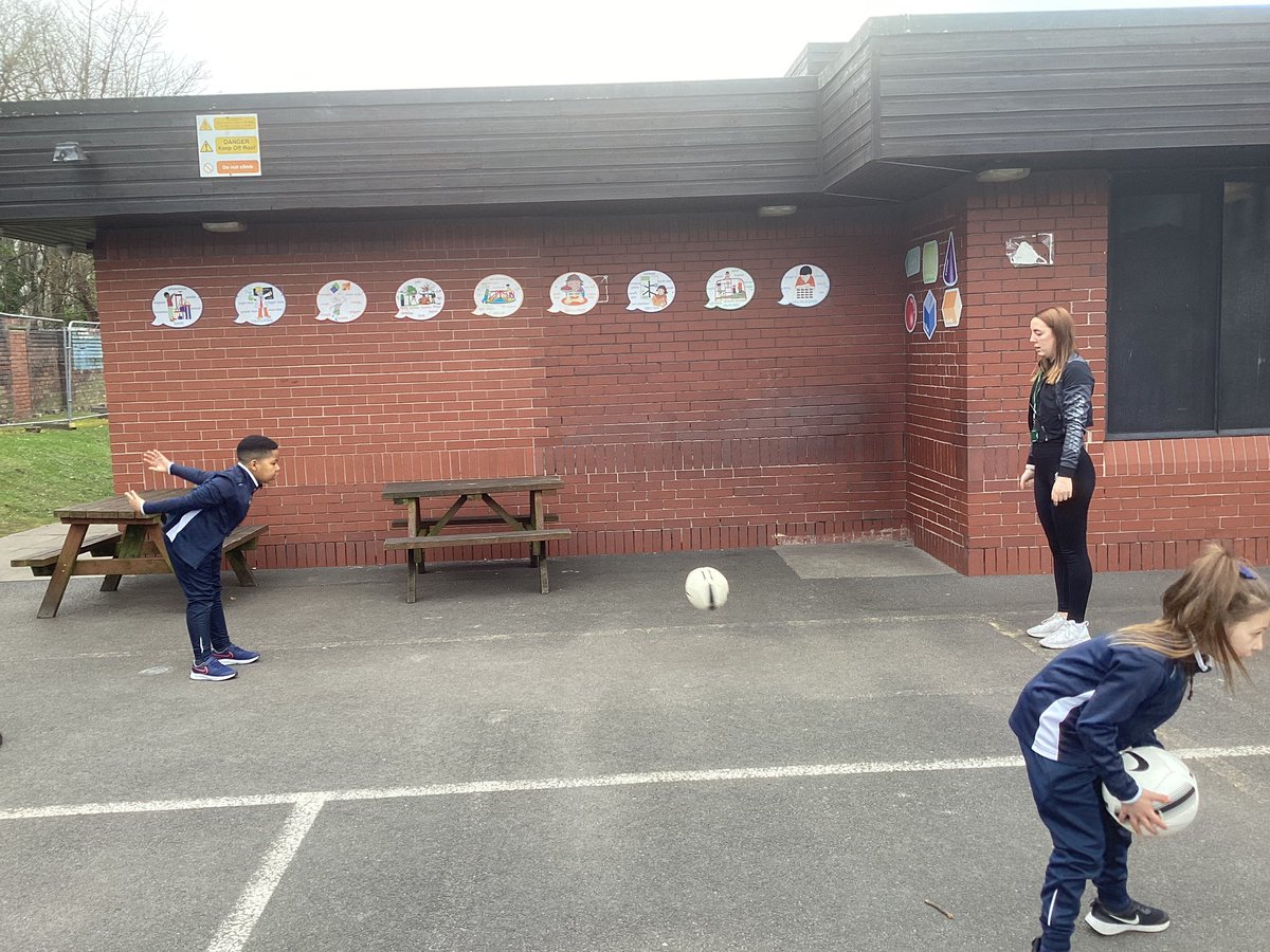 StSebastiansPri's tweet photo. Year 1 have been practising their bouncing, rolling and throwing skills during P.E. #PE #Stsebs https://t.co/XoyaU8duX1