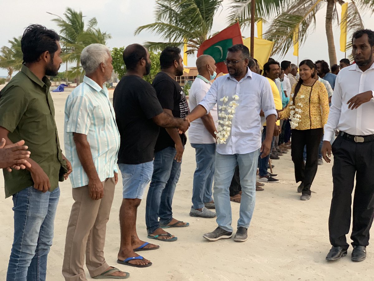 mrsays_'s tweet image. Hingaalan campaign ah chairperson candidate @faya_i adhi A.R.R candidate @Roxeyna N.Kendhikulhudhoo ah. #MDPhingaalan