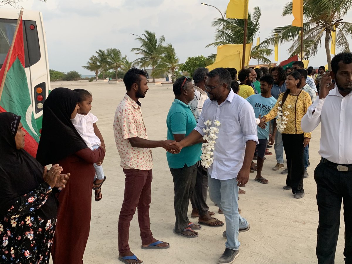 mrsays_'s tweet image. Hingaalan campaign ah chairperson candidate @faya_i adhi A.R.R candidate @Roxeyna N.Kendhikulhudhoo ah. #MDPhingaalan