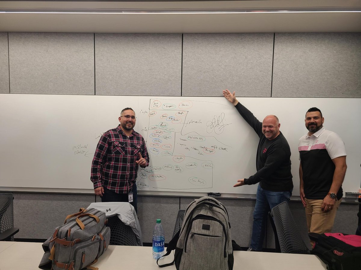 Luis Moreno (@metrolou2) on Twitter photo Last week's meeting in Bellevue was wonderful! So much talent and experience to learn from. Glad to be there with some Texas stars!
<a href="/domjrcoleman/">Dom Coleman</a>
@eddiefloflo
<a href="/TheAldanski/">Andres Aldana</a> Last week's meeting in Bellevue was wonderful! So much talent and experience to learn from. Glad to be there with some Texas stars!
<a href="/domjrcoleman/">Dom Coleman</a>
@eddiefloflo
<a href="/TheAldanski/">Andres Aldana</a>