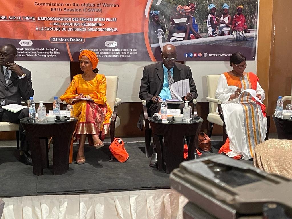 amivioleta2000's tweet photo. "L'autonomisation des femmes :une réponse efficace pour réduire la VBG et exploiter le dividende démographique dans les pays du Sahel: le cas du Sénégal ",  tel est le thème du panel de haut niveau 
@UNFPASenegal 
@Sn_CNJS 
@eeds_sn 
@reseau_MGF_ME https://t.co/Wa6eQJetif