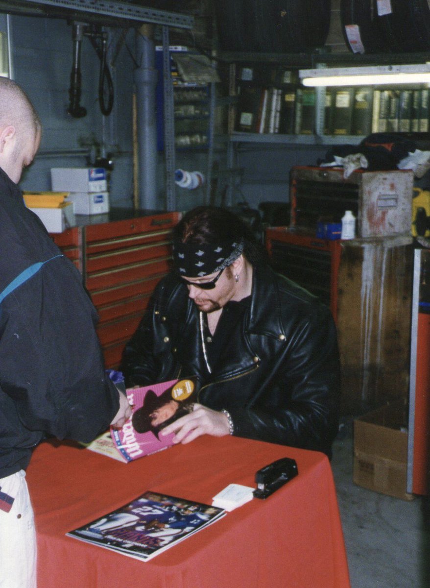 📸 (1996) The Undertaker doing a signing at a local tire shop in New York. Gotta love the New Generation!!! Photo credit: @alanbarcoff