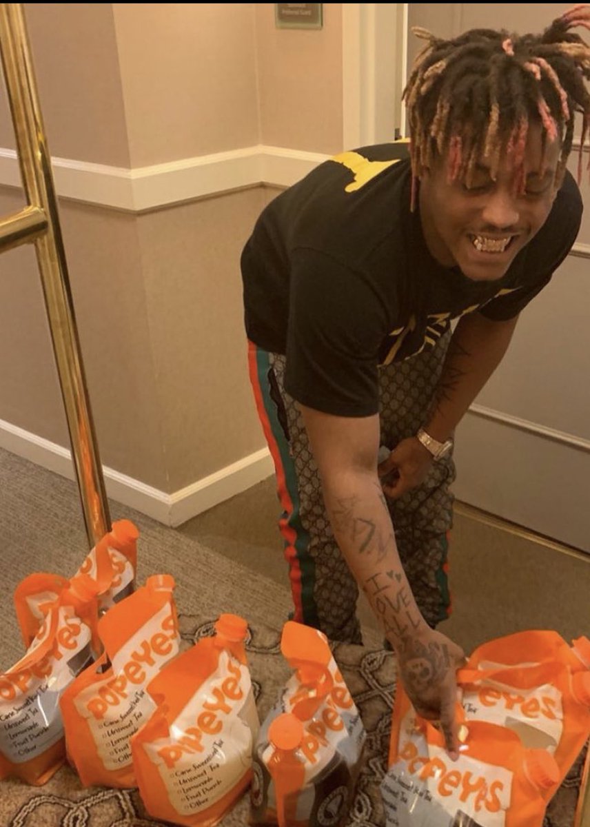 TheUnofficialCJ's tweet photo. Do you think Juice Wrld still can get a Number one Billboard Song https://t.co/PcGJCrEYDw